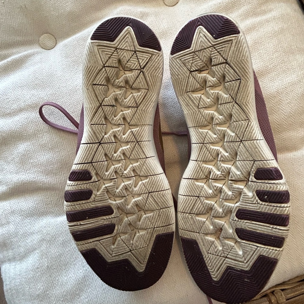Nike Training Flex Women's Lavender Sneakers Size 8 - Picture 7 of 7